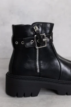Glamorous Boots|Black Chunky Buckle Chelsea Boots -