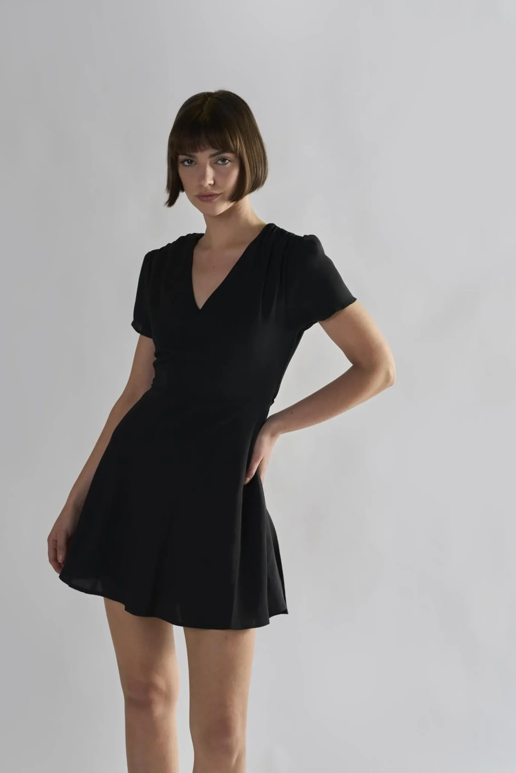 Glamorous Day Dresses|Mini Dresses|Black V-Neck Mini-Dresses -