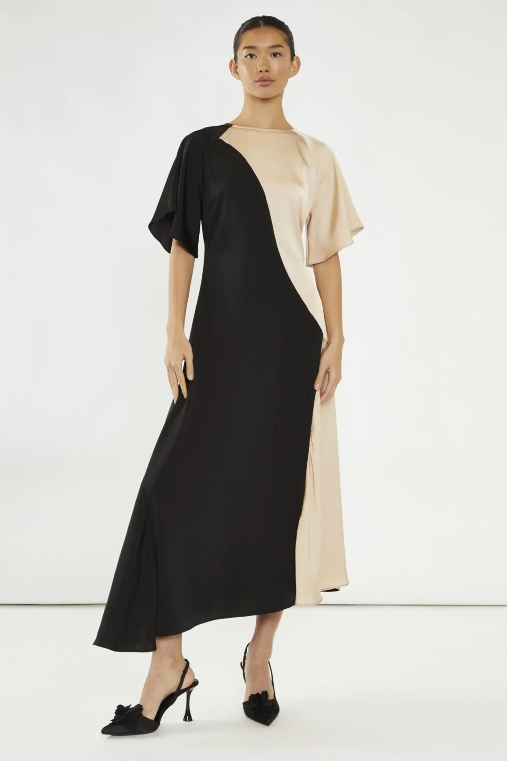 Glamorous Day Dresses|Party Dresses|Black-Nude Flared Maxi-Dress -