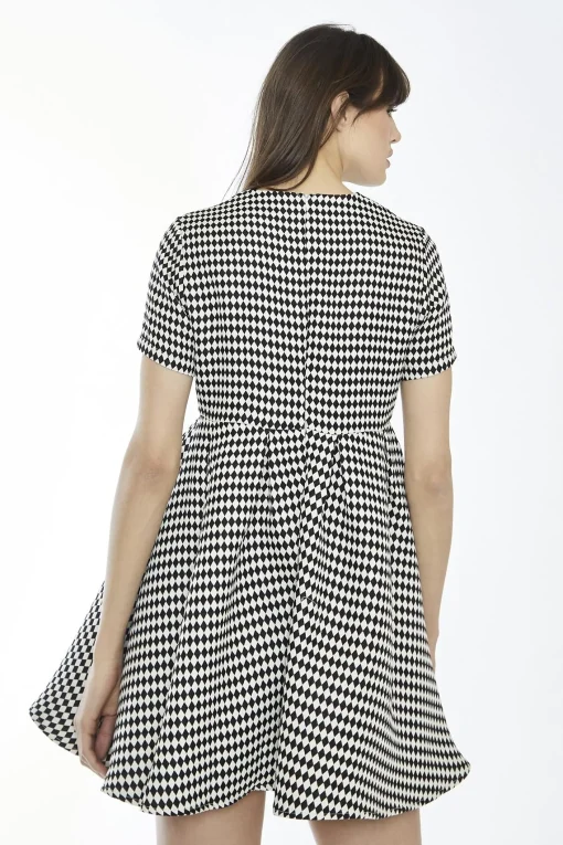 Glamorous Day Dresses|Mini Dresses|Black-White Diamond Crew-Neck Skater Mini-Dress -