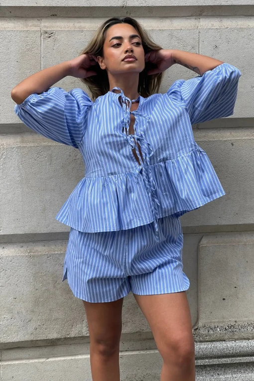 Glamorous Jet Setter|Chic Escapes|Blue-Stripe Side Split Shorts -