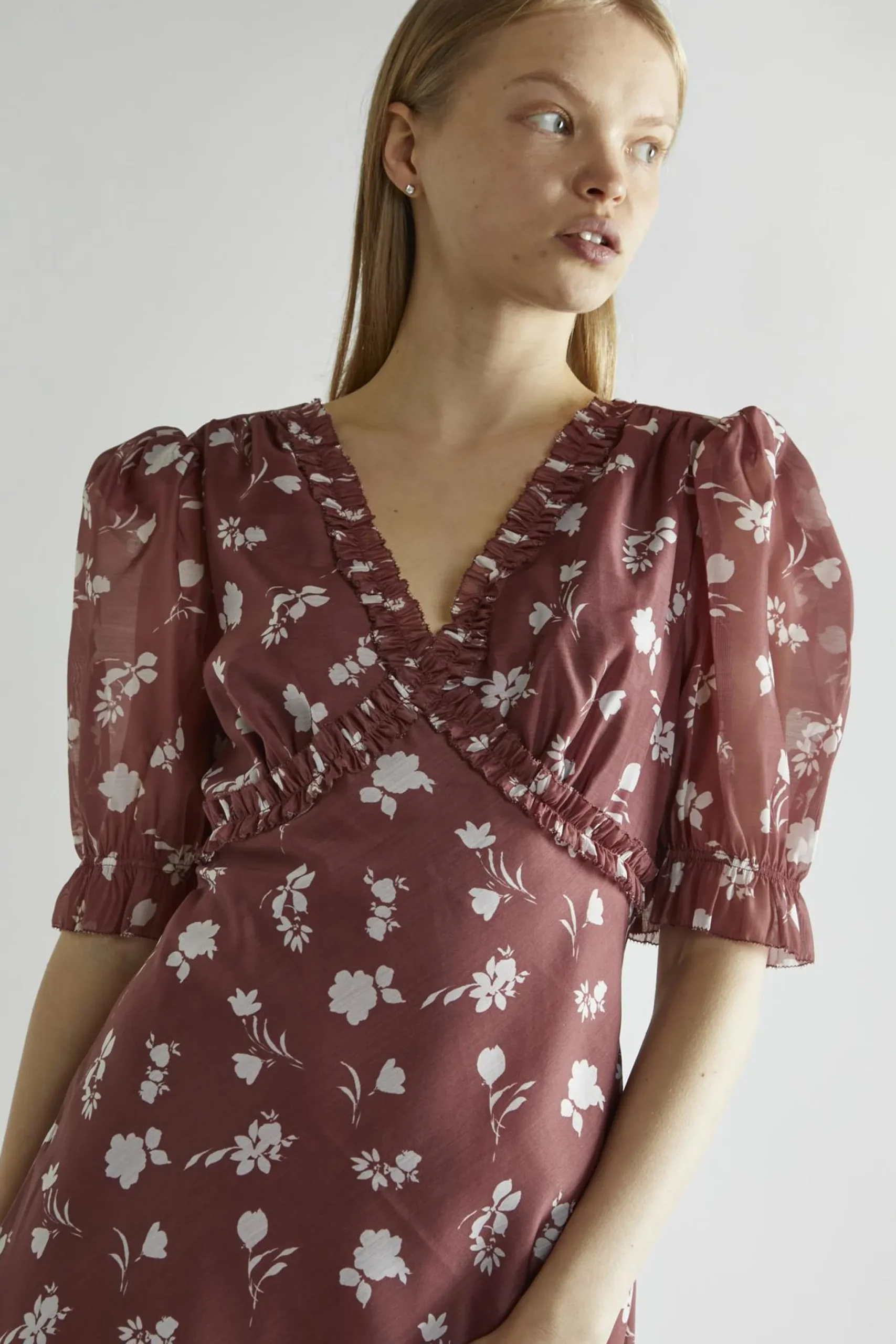 Glamorous Day Dresses|Midi & Midaxi Dresses|Burgundy-Floral Organza V-Neck Midaxi-Dress -