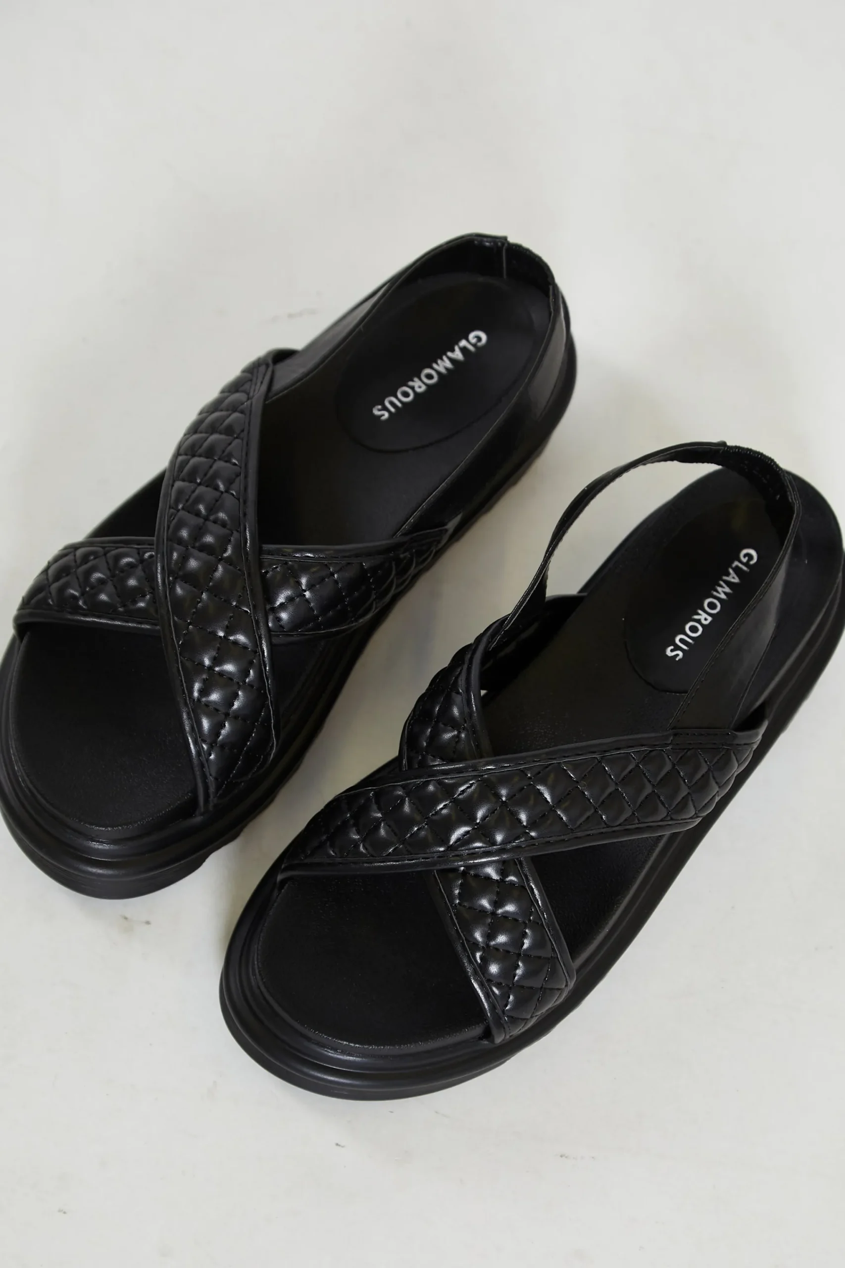 Glamorous Chic Escapes|Jet Setter|Black Cross Strap Flatform Sandals -