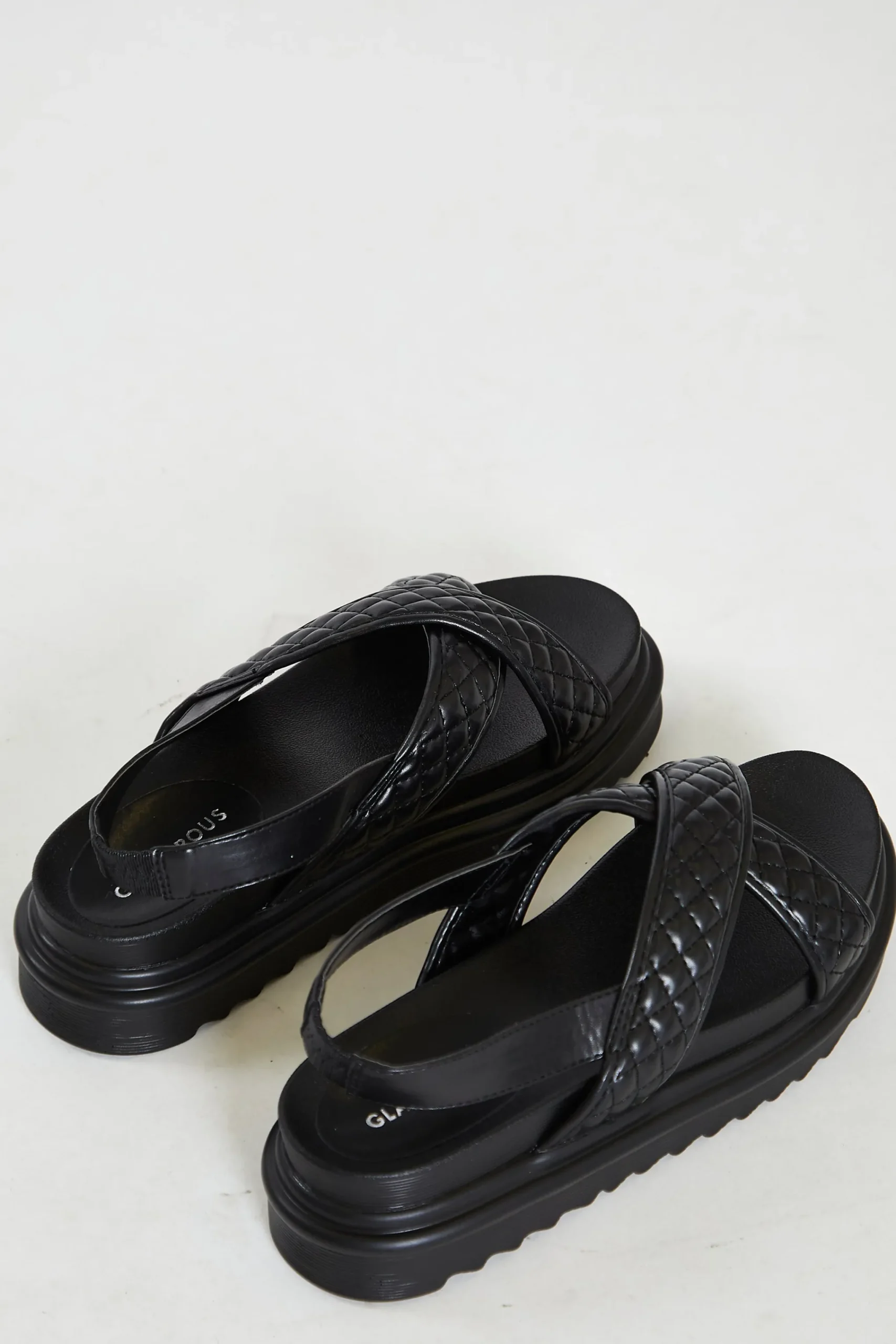 Glamorous Chic Escapes|Jet Setter|Black Cross Strap Flatform Sandals -