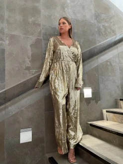Glamorous Go To Partywear|Glamorous Curve|Curve Gold Sequin Jumpsuit -