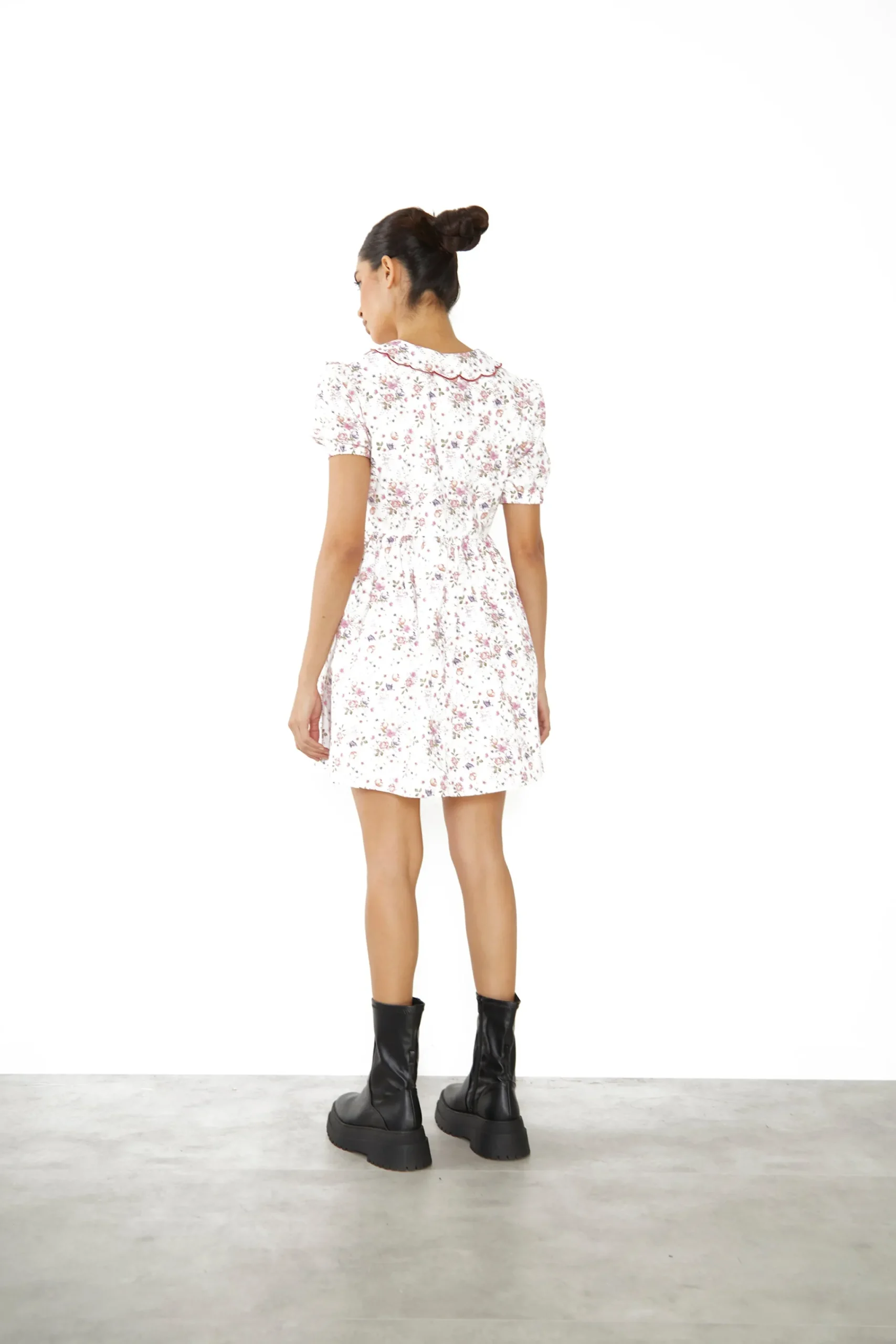 Glamorous Mini Dresses|Mini Dresses|White Vintage Flower Collar Short Sleeve Mini Dress -