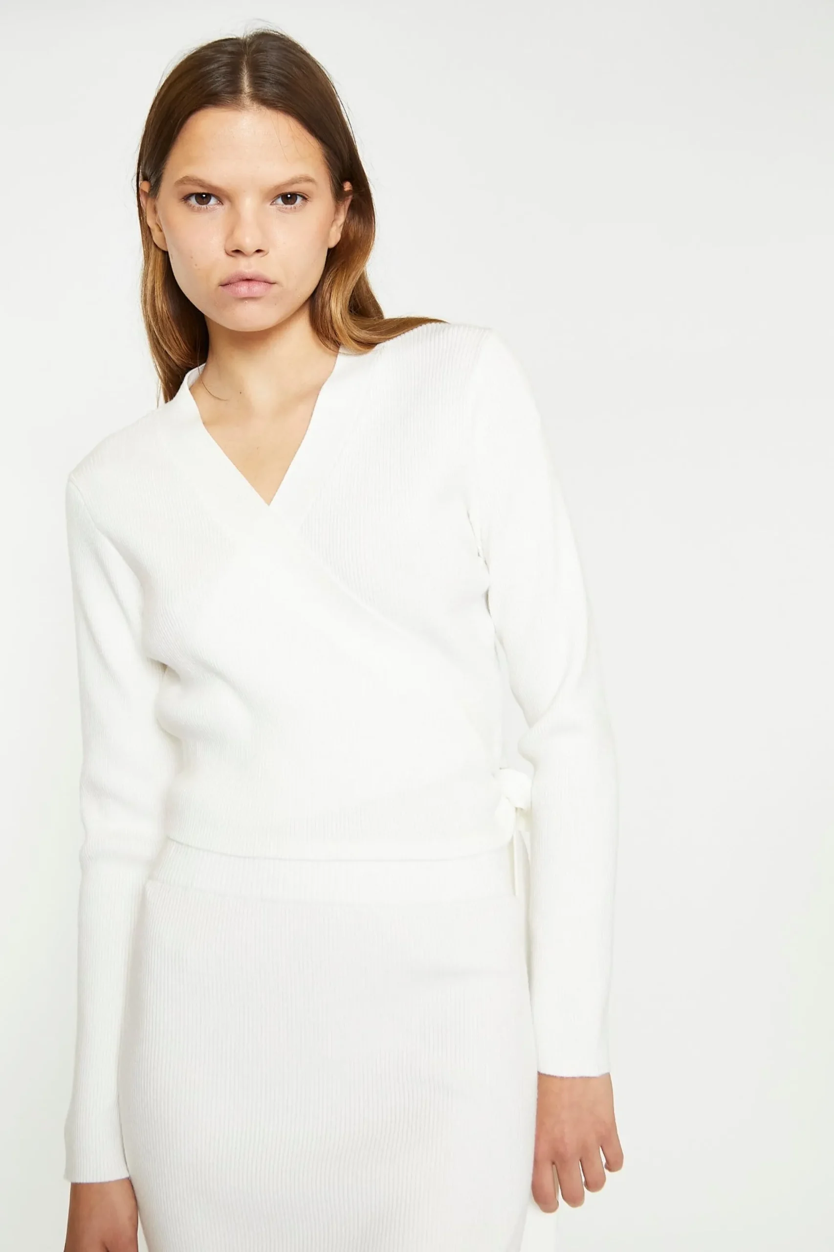 Glamorous Chic Escapes|Co-ords|Off White Rib Knit Midi-Skirt -