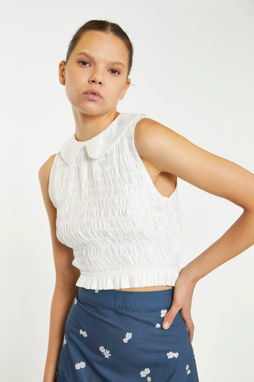 Glamorous Chic Escapes|Crops, Corsets & Bodysuits|Off White Smocked Collar Crop-Top -