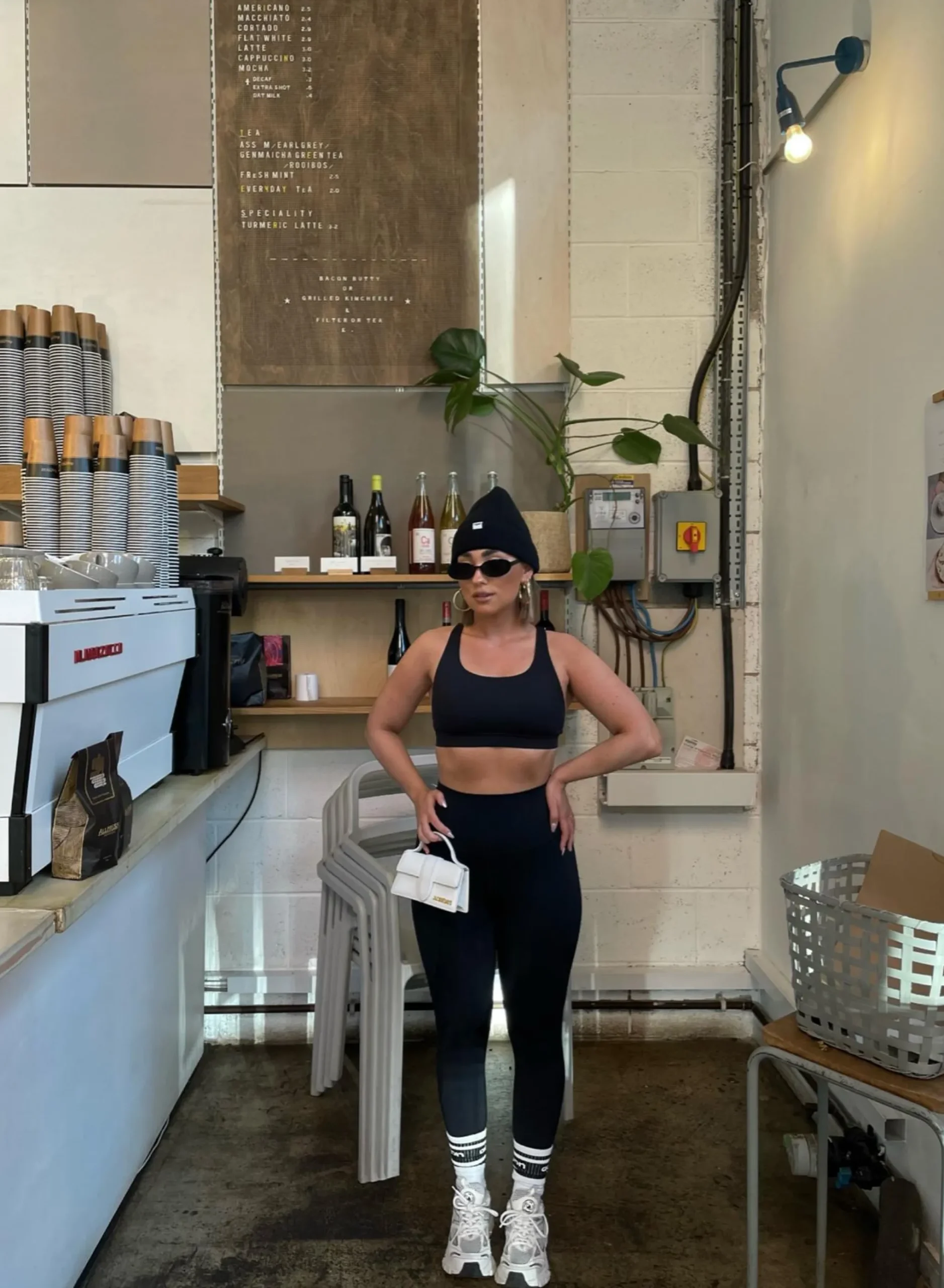 Glamorous Activewear|Signature Scoop Neck Bralette - Black -